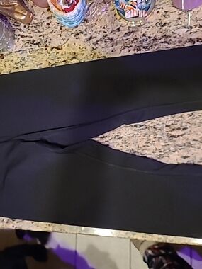 lululemon athletic Black Capris